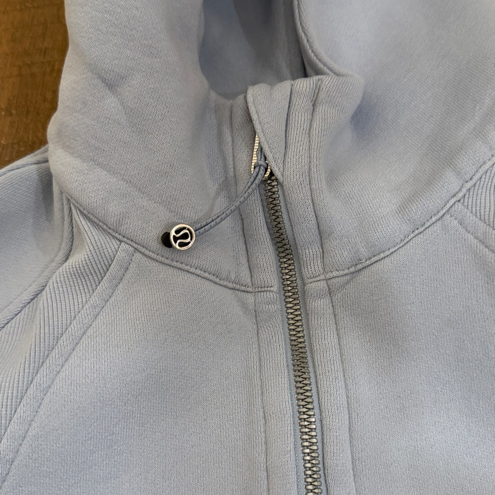 Lululemon Women’s Scuba Full Zip - Picture 2 of 6